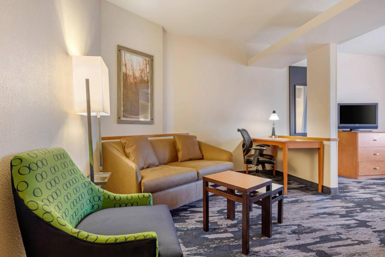 Fairfield Inn & Suites By Marriott Rockford Bagian luar foto